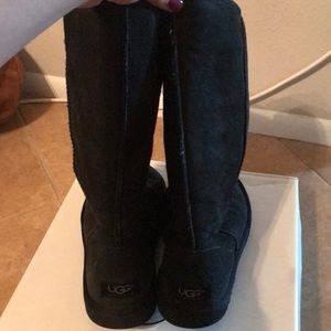 Black tall ugg boots